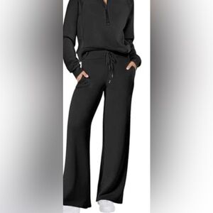 NWT oversized quarter zip track suit
